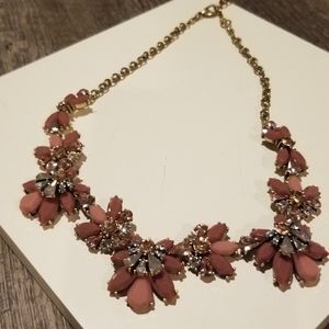 Muave Necklace Ruff-Skch